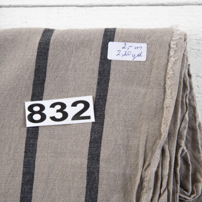 Halvlinstoff sett Nr. 832